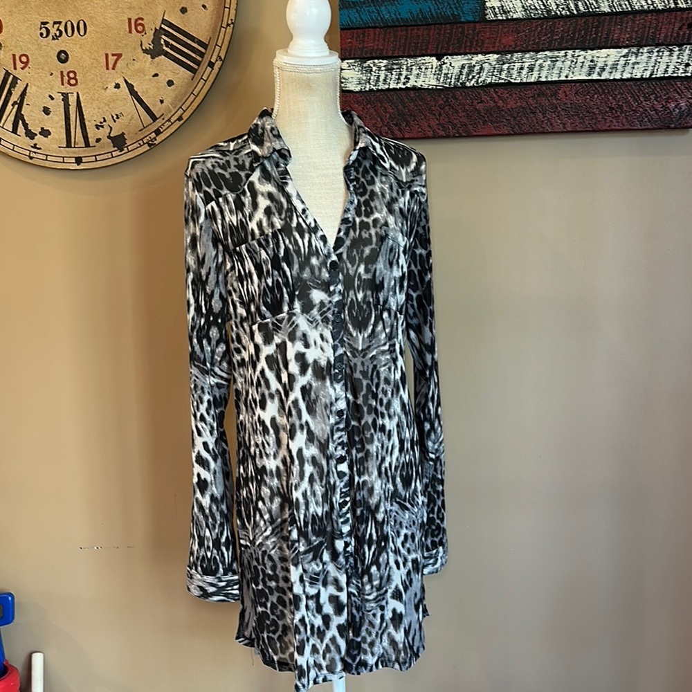 Women’s NY Collection Sheer Black Leopard Collared Button-Down Tunic Top Size 1X